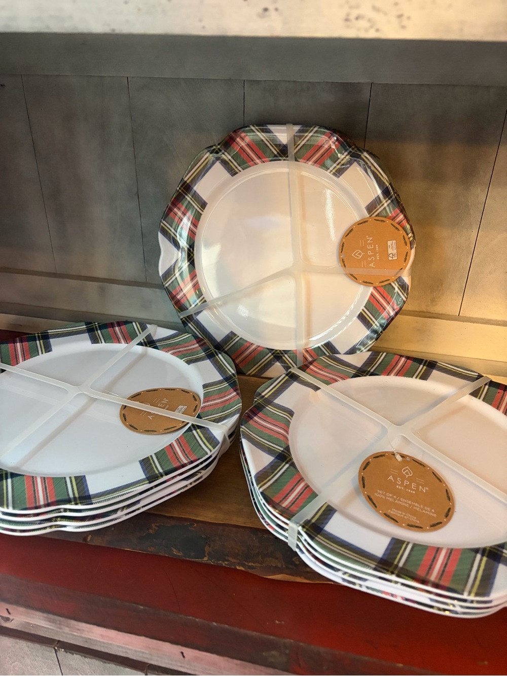 Aspen Plaid Sectioned Dinner Plates - Red & Green Plaid 12 Hoilday plates!